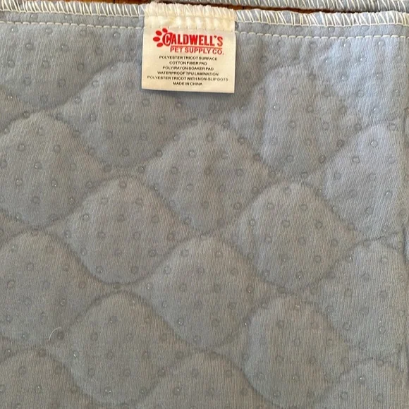 NWOT~Set Of 6 Puppy Mats~Gray & Animal Print Designed 4 Small/2 Large Mat - Picture 8 of 16